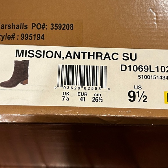 NWT Franco Sarto Mission Suede Ankle Boots Gray-ish brown Size 9 1/2 - Picture 6 of 12